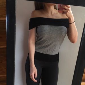 HP🛍🎀🎉LOFT off the shoulder sweater